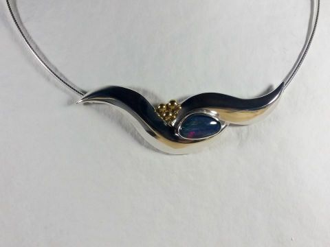 Collier forgé en argent et opale